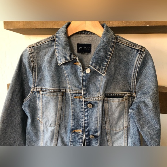 The Limited Denim|Customized Jean jacket, “pocket full of posies” Art to wear - Picture 4 of 13